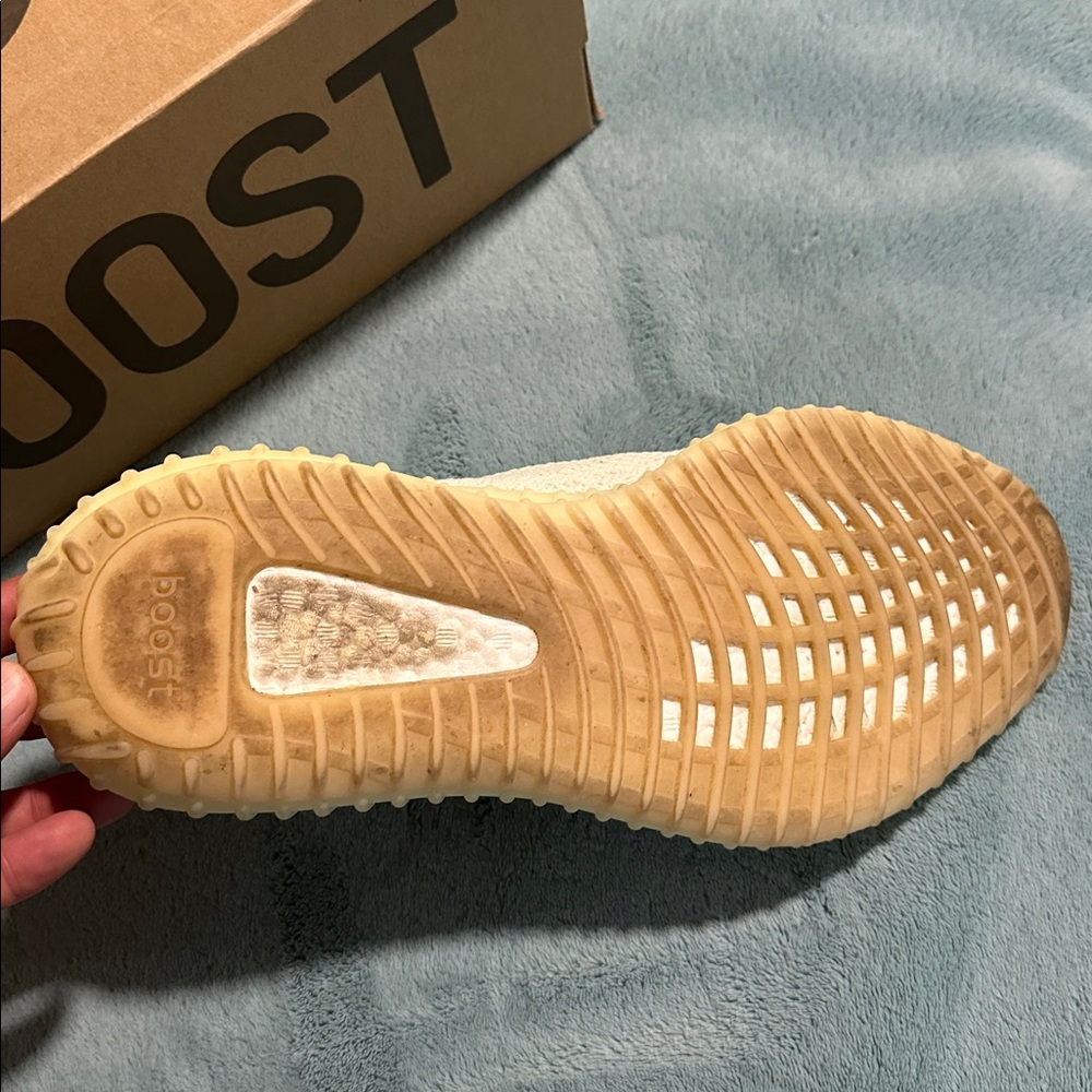 adidas Yeezy Boost 350 V2 Cream Yellow Sneakers - Picture 6 of 11